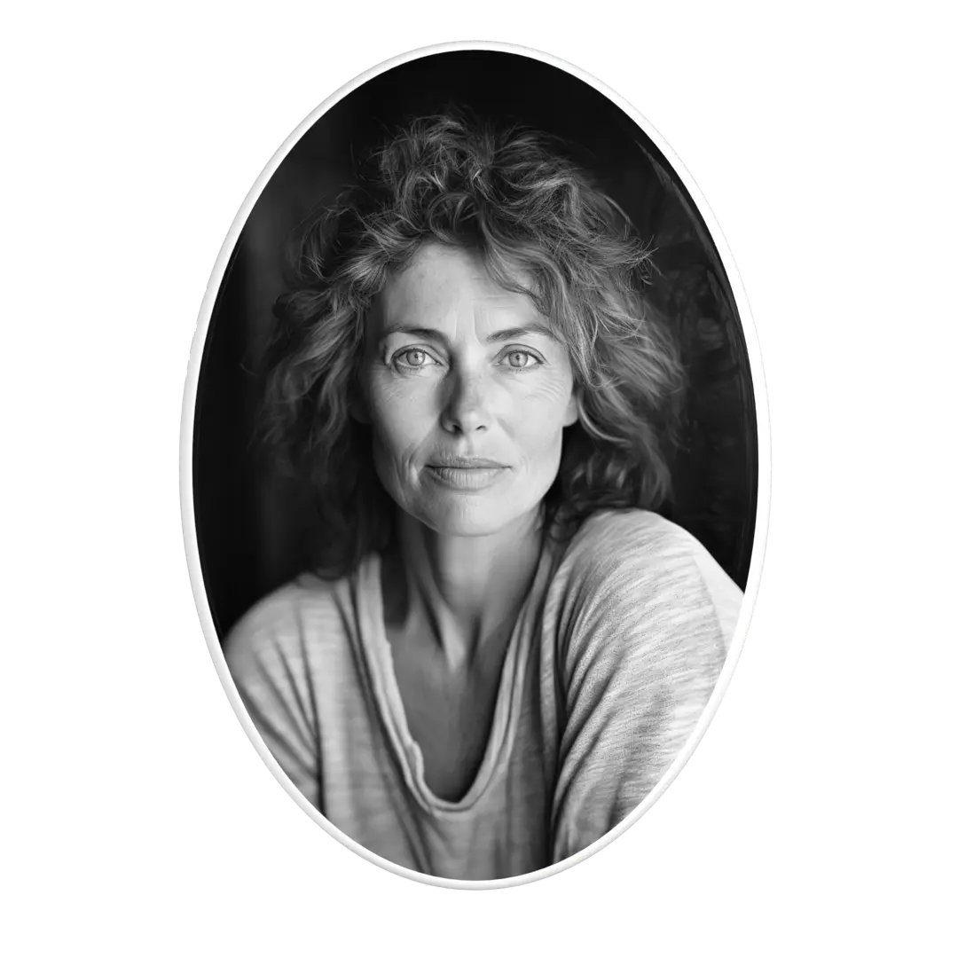 Fotografía en blanco y negro sobre porcelana ovalada